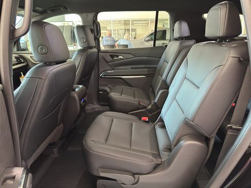 New 2026 Chevrolet Traverse LT w/ Enhanced Driving Package image 6