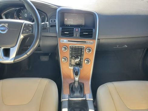 Used 2017 Volvo XC60 T6 Inscription w/ Climate Package AWD/4WD image 31