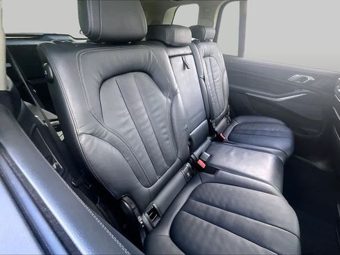 Used 2020 BMW X7 xDrive40i w/ Executive Package AWD/4WD image 18