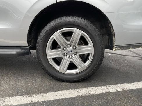 Used 2021 Ford Expedition XLT image 33