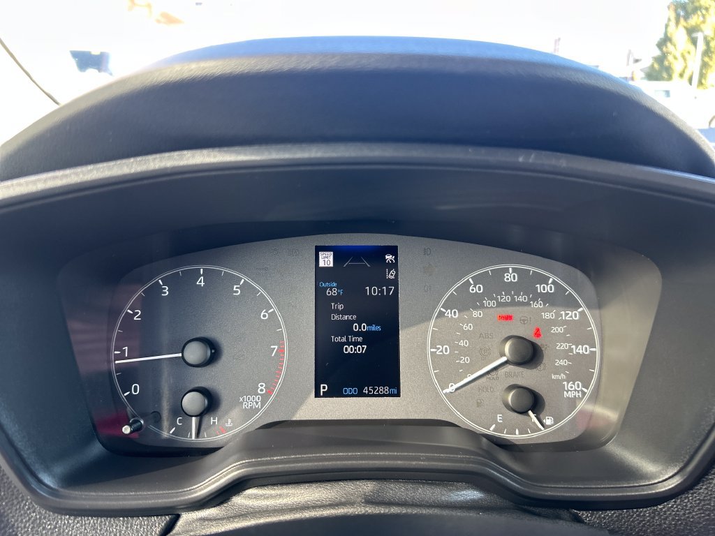 Certified 2025 Toyota Corolla LE FWD image 17