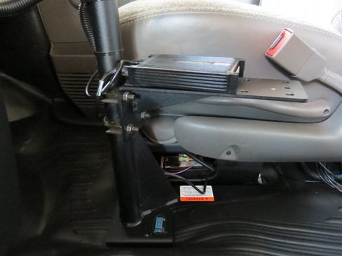 Used 2016 Chevrolet Express 3500 image 78