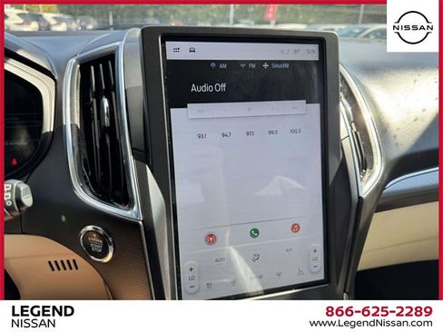 Used 2024 Ford Edge Titanium image 22