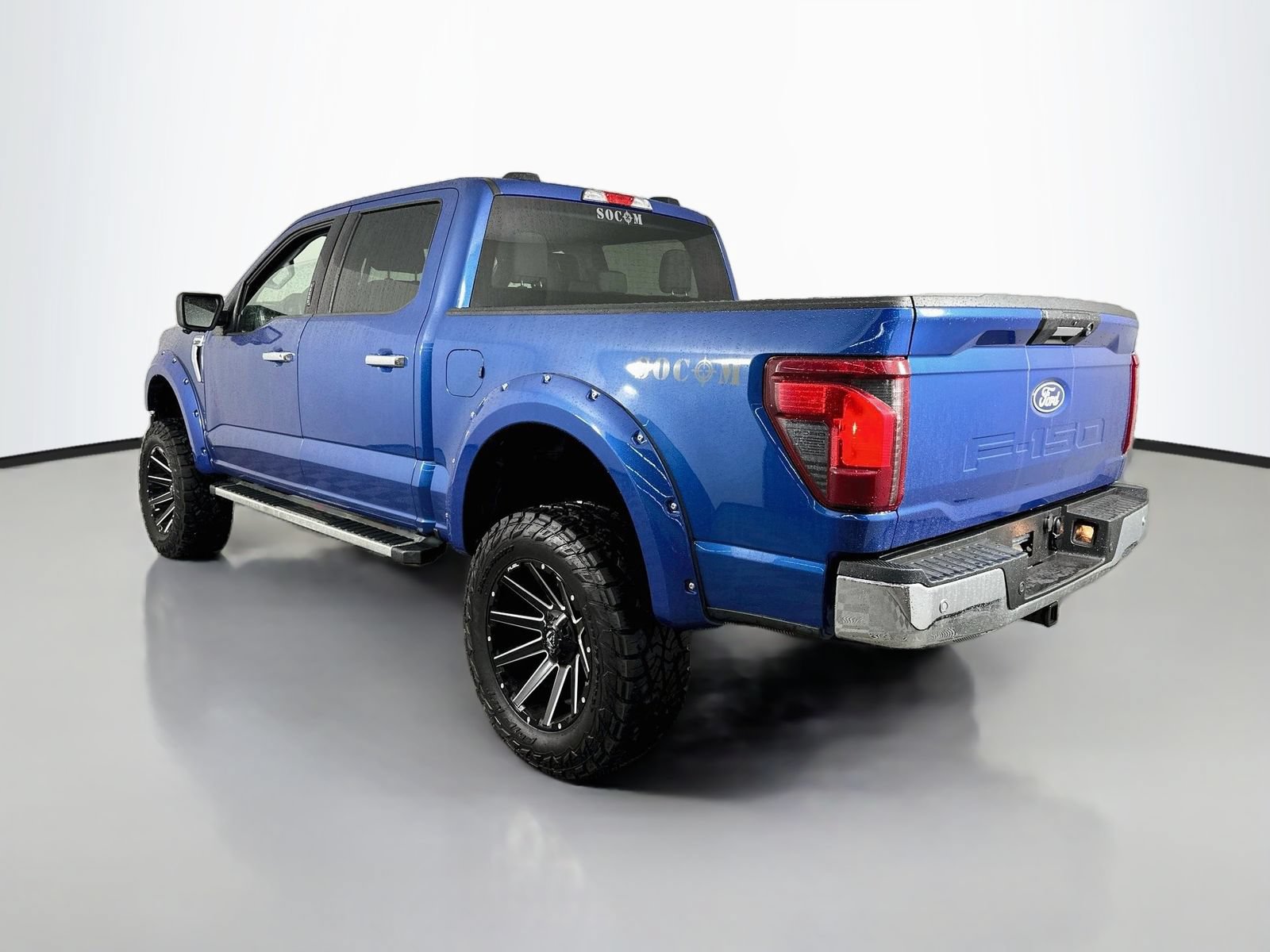 Used 2024 Ford F150 XLT AWD/4WD image 6