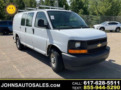 Used 2017 Chevrolet Express 2500 RWD image 1
