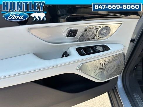 Used 2024 Lincoln Nautilus Black Label image 23