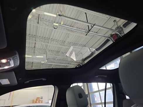 New 2026 Mercedes-Benz GLB 250 GLB 250 image 30