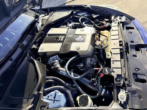 Used 2015 Nissan 370Z Coupe RWD image 23