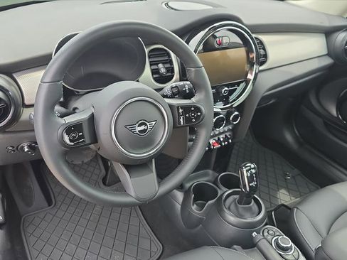 Used 2024 MINI Cooper 2-Door Hardtop FWD image 14