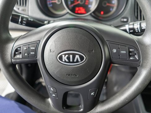 Used 2010 Kia Forte EX image 14