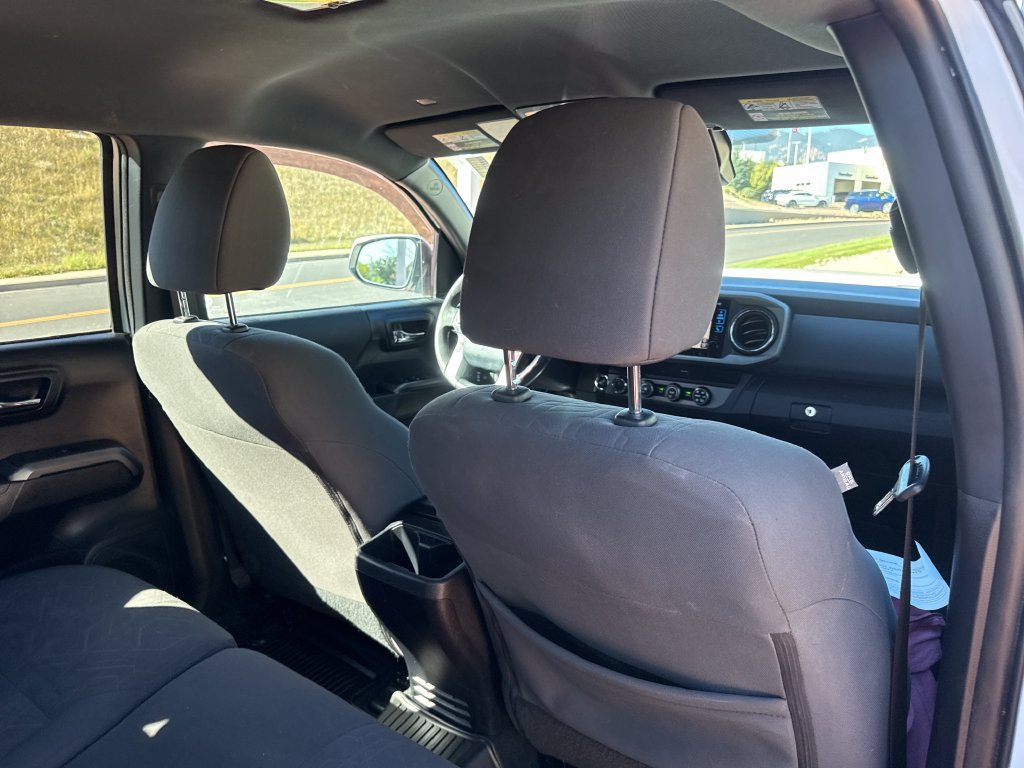 Used 2019 Toyota Tacoma TRD Off-Road AWD/4WD image 25