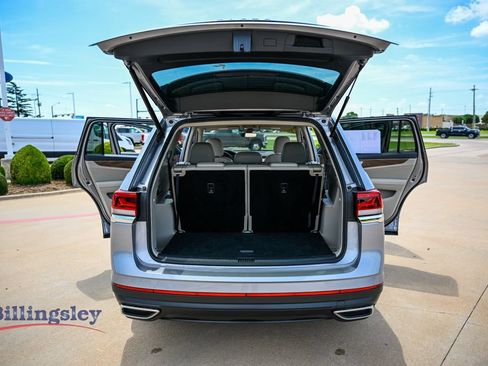 Used 2024 Volkswagen Atlas SE FWD image 17