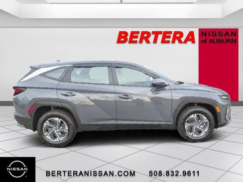 Used 2026 Hyundai Tucson Blue SE AWD/4WD image 2