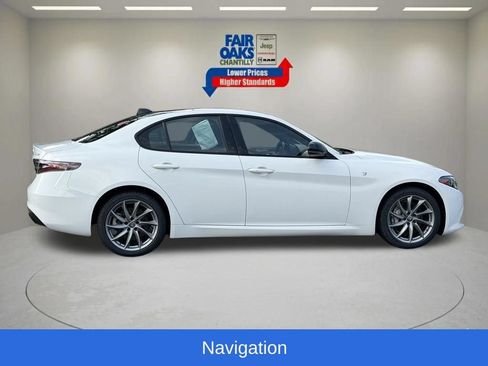Used 2024 Alfa Romeo Giulia Ti w/ Active Assist Plus Package AWD/4WD image 7