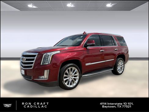 Used 2017 Cadillac Escalade Luxury image 1