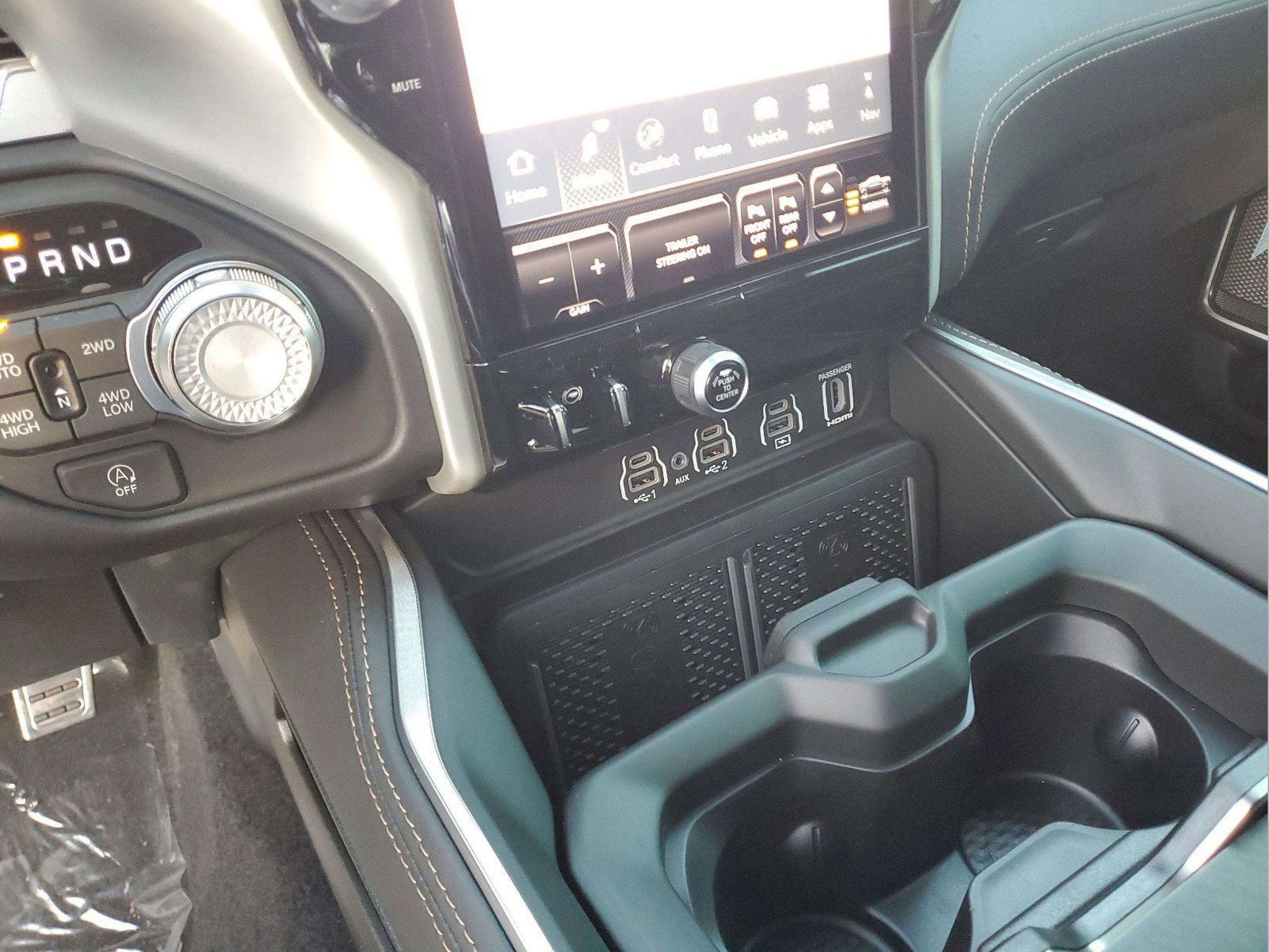 New 2026 RAM 1500 Tungsten w/ Trailer Tow Group AWD/4WD image 22