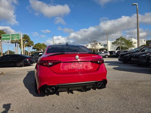 Used 2023 Alfa Romeo Giulia Quadrifoglio image 29