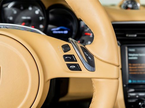Used 2013 Porsche 911 Carrera 4S image 40