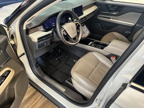 Used 2021 Lincoln Corsair Reserve image 9