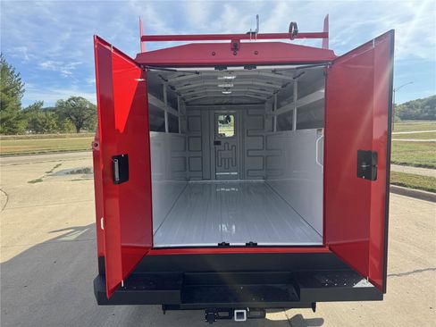 New 2026 Ford E-350 and Econoline 350 Super Duty w/ Power Equipment Group RWD image 5
