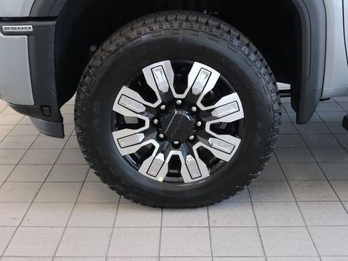 New 2025 GMC Sierra 2500 Denali w/ Denali Reserve Package image 7