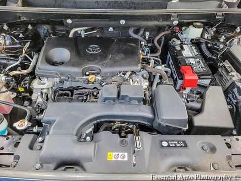 Used 2022 Toyota RAV4 XLE FWD image 31