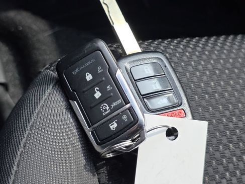 Used 2019 Honda HR-V LX image 27