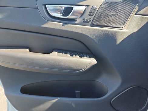 Used 2023 Volvo XC60 B5 Plus w/ Protection Package Premier image 12