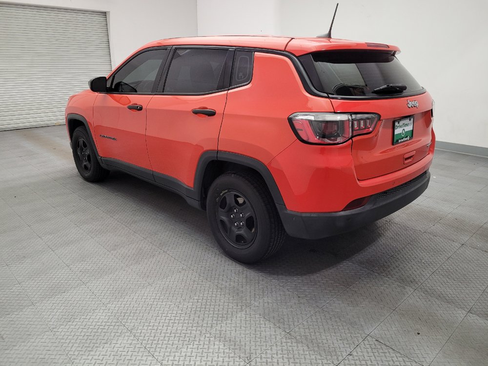 Used 2018 Jeep Compass Sport w/ Tech Group FWD image 5