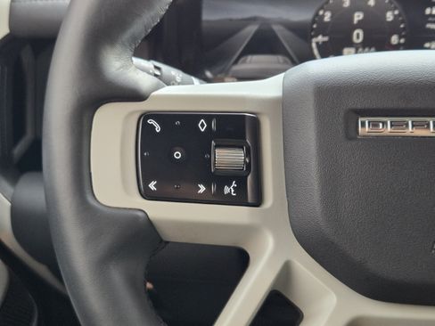 Used 2023 Land Rover Defender 110 S AWD/4WD image 24