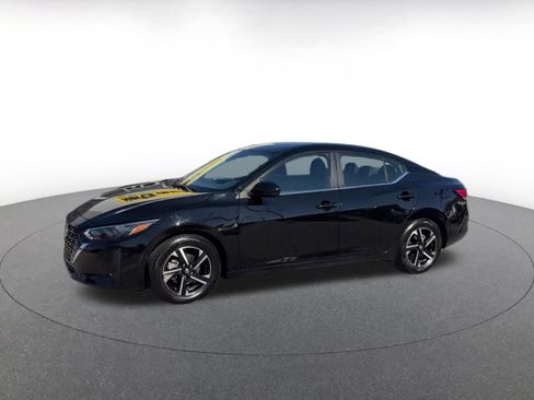 Used 2025 Nissan Sentra SV image 8