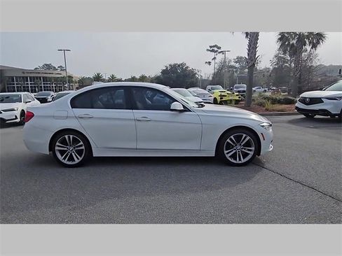 Used 2017 BMW 330i Sedan image 32