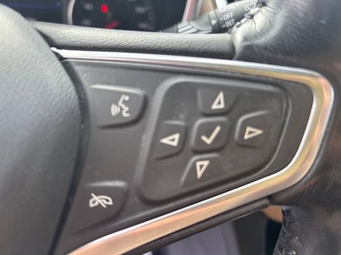 Used 2022 Chevrolet Equinox Premier AWD/4WD image 26