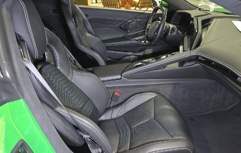 Used 2026 Chevrolet Corvette Z06 w/ Battery Protection Package RWD image 8