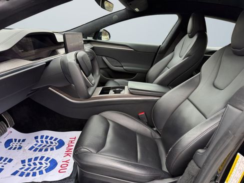 Used 2021 Tesla Model S Plaid image 9