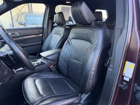 Used 2018 Ford Explorer Platinum AWD/4WD image 39