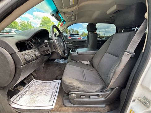 Used 2010 Chevrolet Tahoe LS w/ Convenience Package AWD/4WD image 16