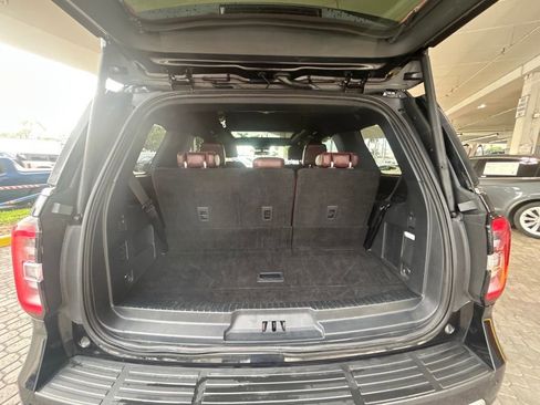 Certified 2024 Ford Expedition Limited image 32