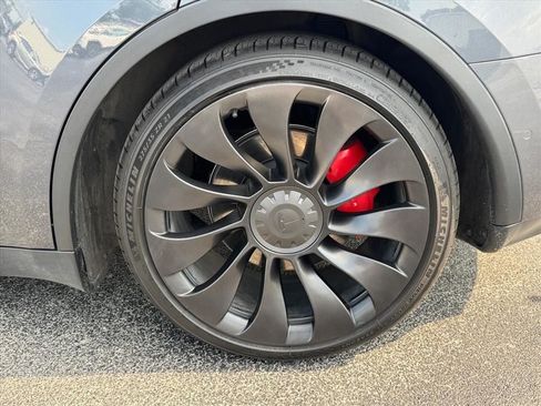 Used 2022 Tesla Model Y Performance AWD/4WD image 19