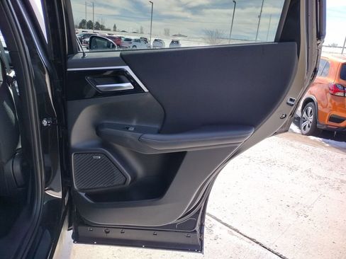 New 2026 Mitsubishi Outlander ES image 28