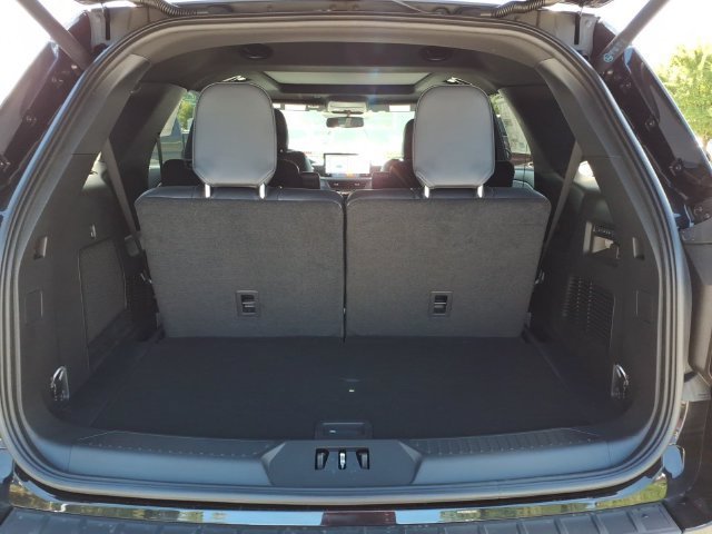 New 2027 Ford Explorer ST w/ Sun And Sound Package AWD/4WD image 13