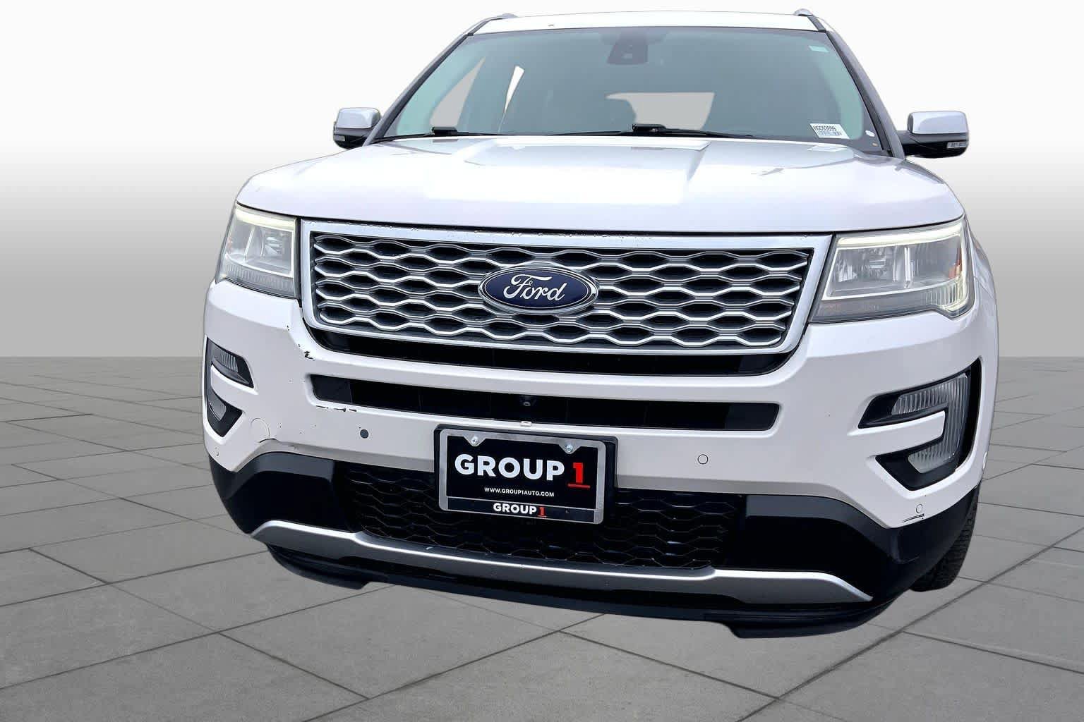 Used 2017 Ford Explorer Platinum AWD/4WD image 30