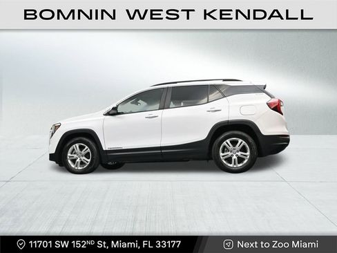 Used 2023 GMC Terrain SLE w/ Driver Convenience Package image 22