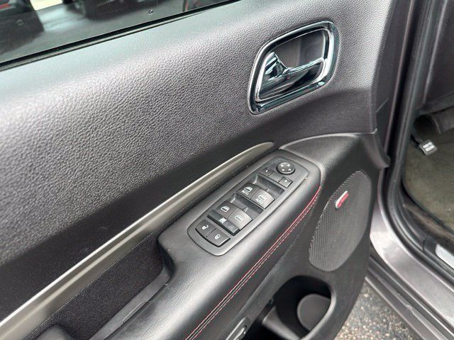 Used 2015 Dodge Durango R/T w/ Technology Group AWD/4WD image 15