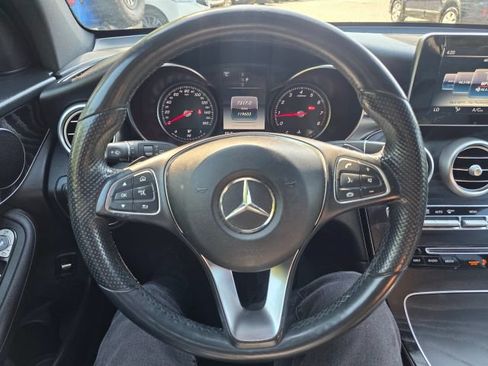Used 2018 Mercedes-Benz GLC 300 4MATIC image 15