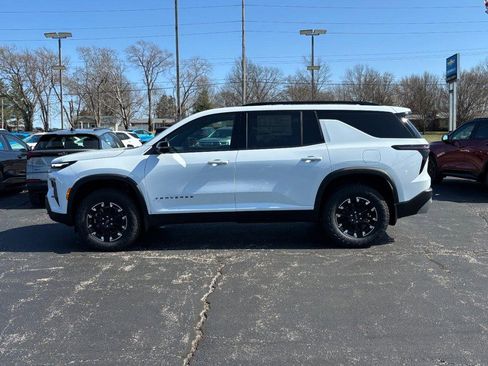 New 2026 Chevrolet Traverse Z71 image 2