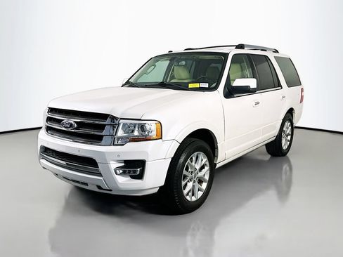 Used 2017 Ford Expedition Limited w/ Equipment Group 301A RWD image 3