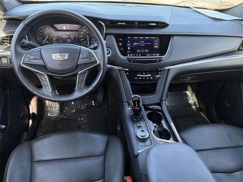 Certified 2023 Cadillac XT5 Premium Luxury image 7