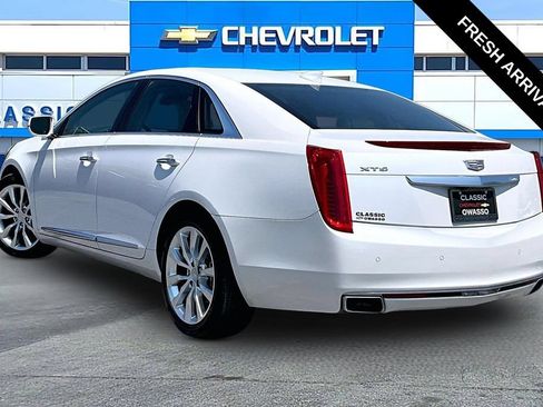 Used 2017 Cadillac XTS Luxury w/ Driver Awareness Package FWD image 3