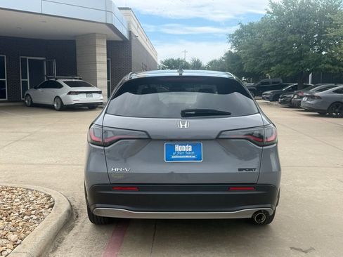 Used 2023 Honda HR-V Sport image 4